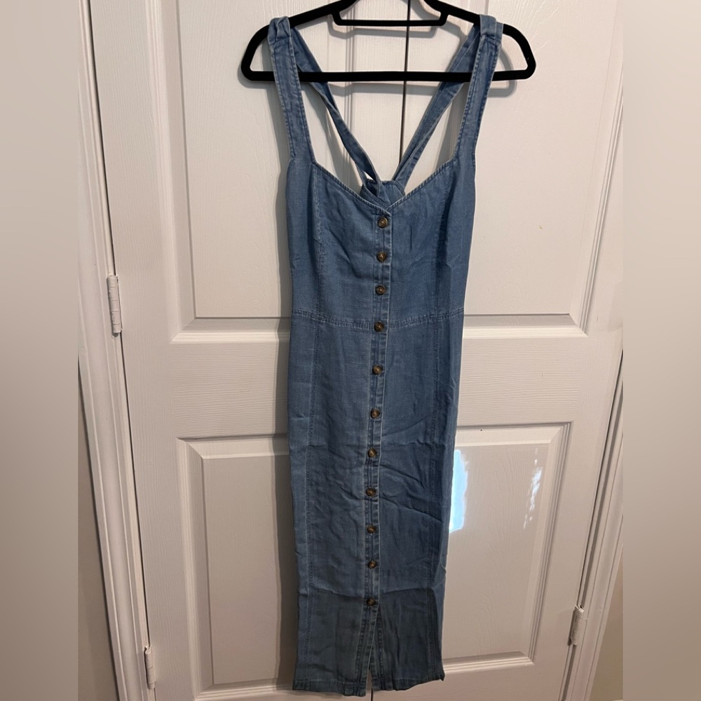 LOFT Chambray Light Blue Denim Dress. NWT size 10P - Picture 3 of 9